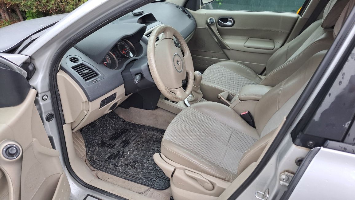 Vand Renault Megane II, benzina ,an 2008,110.990 km