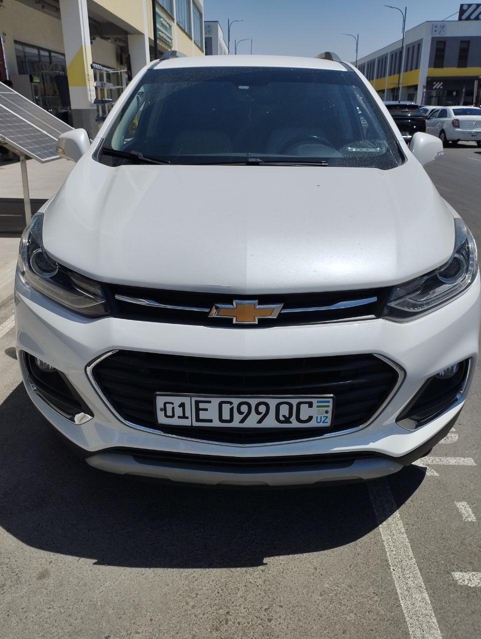 Tracker 1 premer sotiladi holati ideal ozimizziki