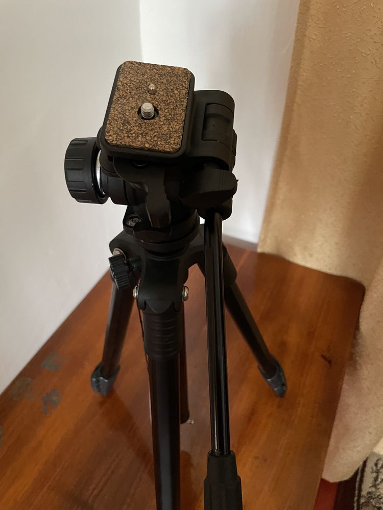 Штатив Tripod Continent Z2