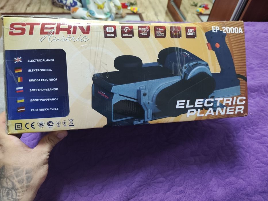 Rindea electrica Stern 2000w