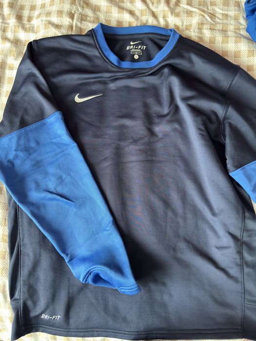 Тренировъчни горнища на Левски