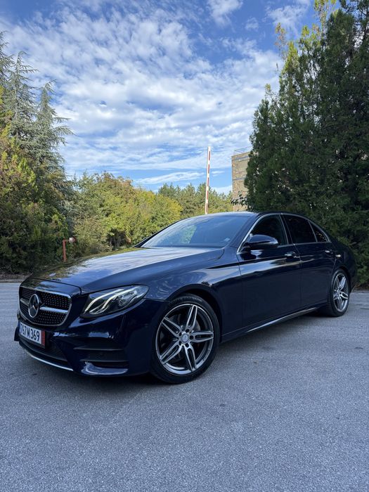 Mercedes-benz E220 9G/AMG Packet/Digital/Head up/Keyless go/Distronic