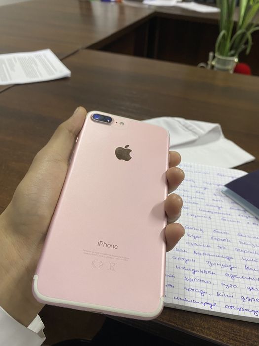 Iphone 7+ док есть