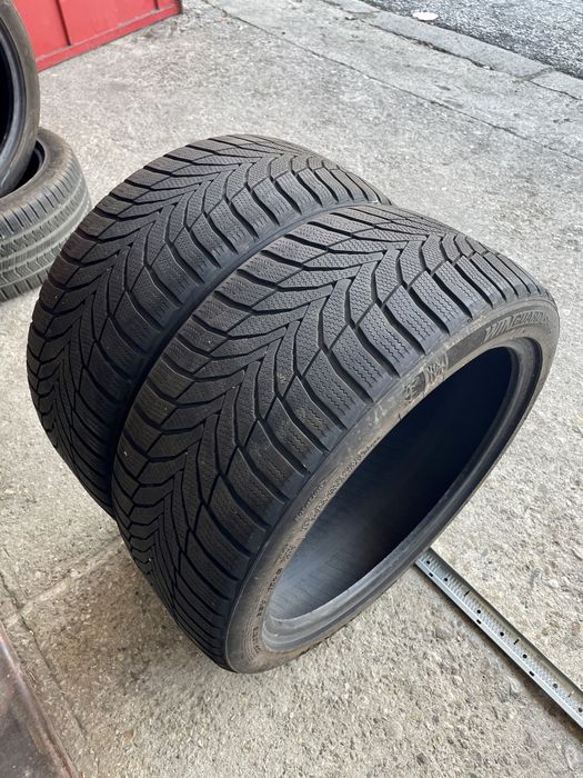 2 броя Зимни Гуми 235/40/18 NEXEN
