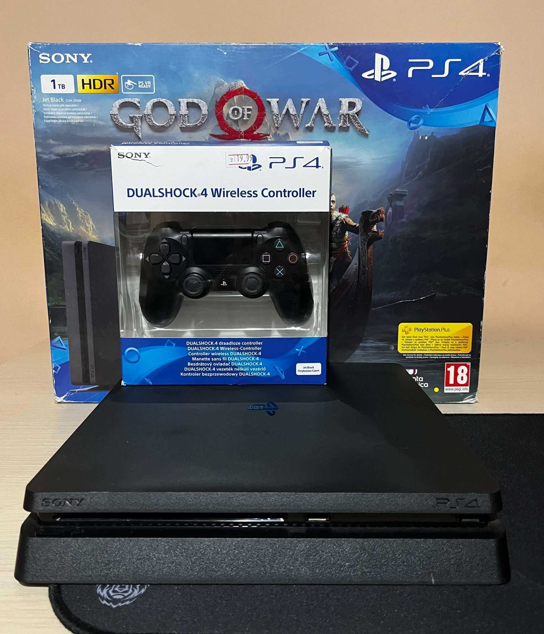 Продавам PlayStation 4 Slim 1TB Jet Black + 4 игри