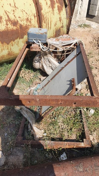 Лебетка  для разгрузки