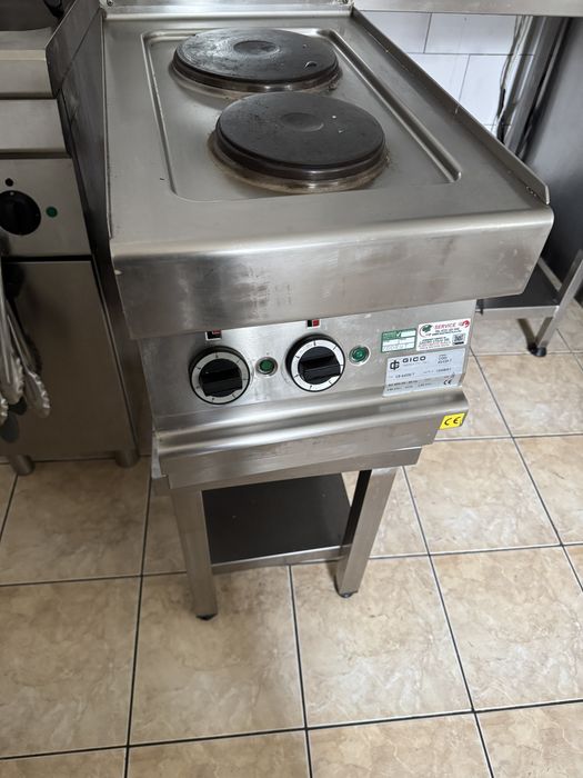 Fost restaurant/pizzerie vinde produse