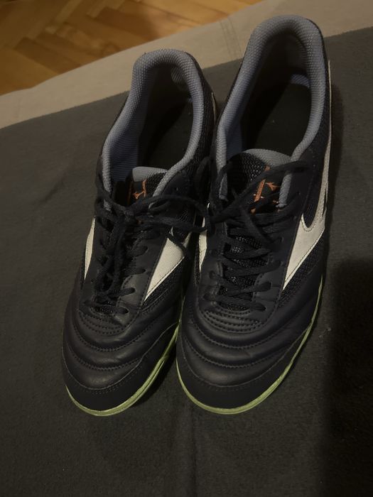Футболни стоножки  MIZUNO