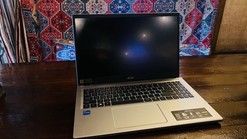 нотебоок Acer.