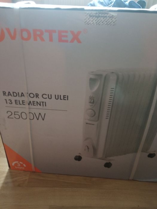 Radiator cu ulei 13 elemenți Vortex , 2500W