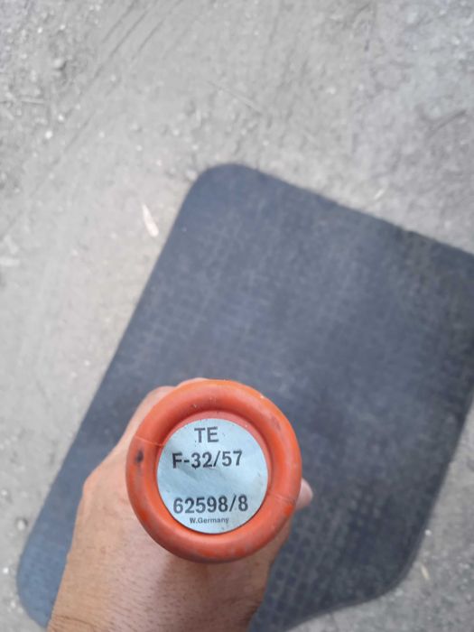 Продавам свредла оригинални нови