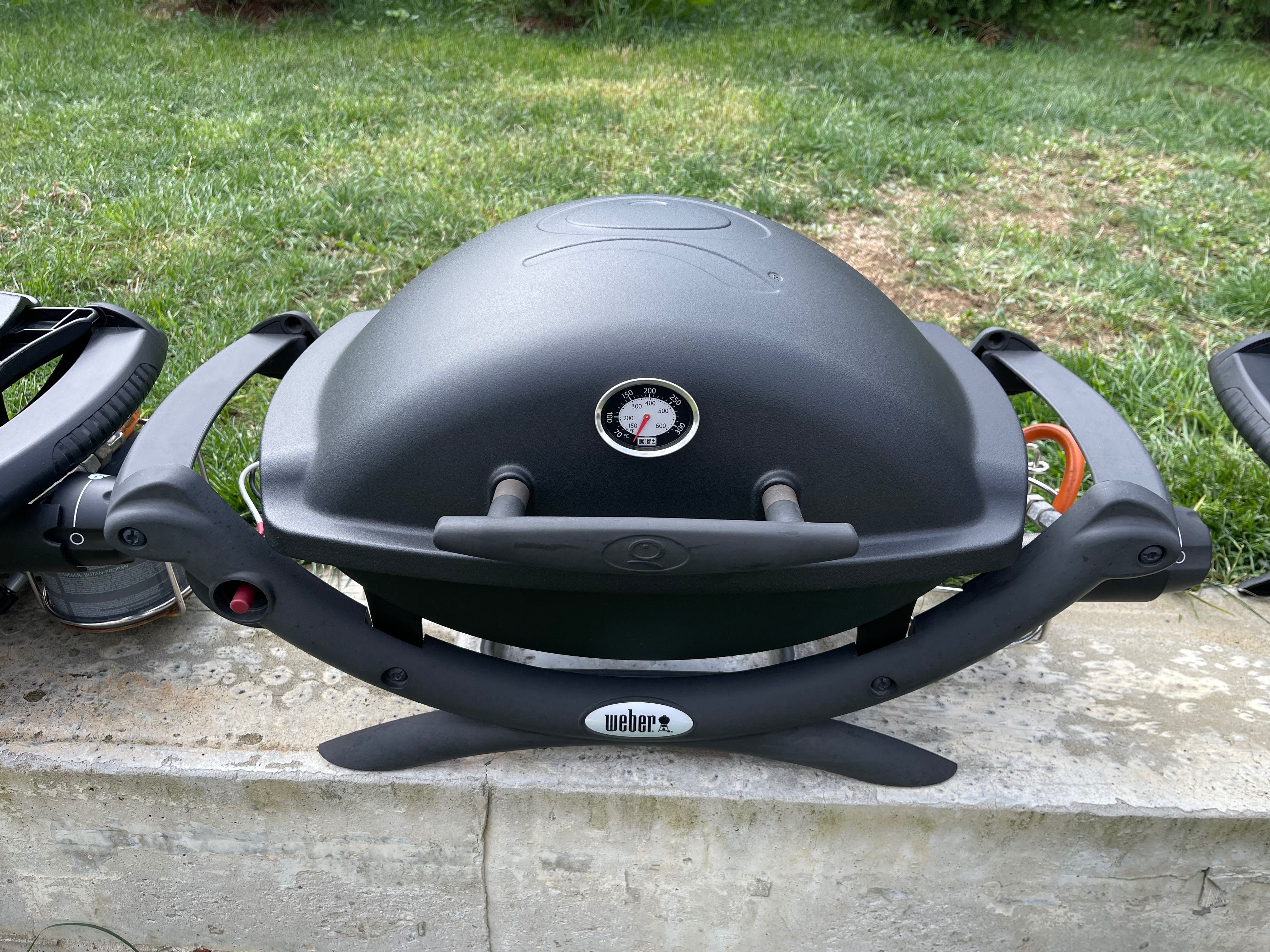 Барбекю на газ Weber Q1000/Q1200