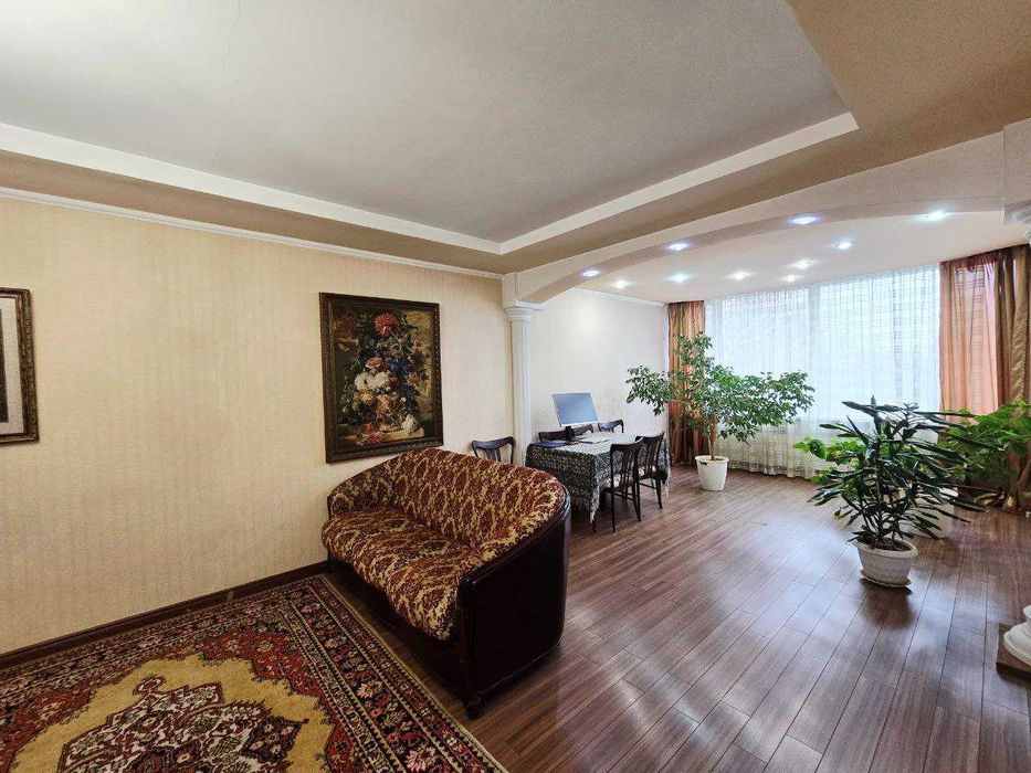 **Продам дом в Отрадном первая линия