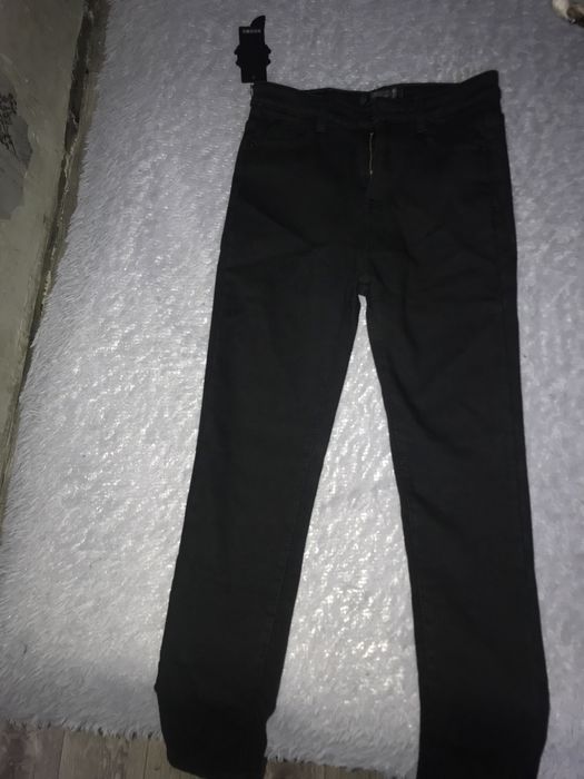 Продам брюки-сигаретки с начесом