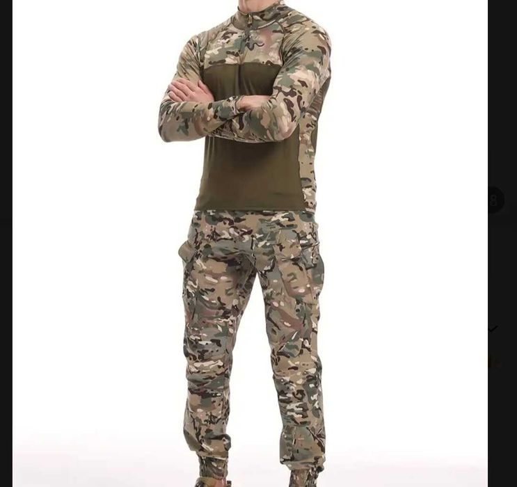 Vând costum multicam + accesorii