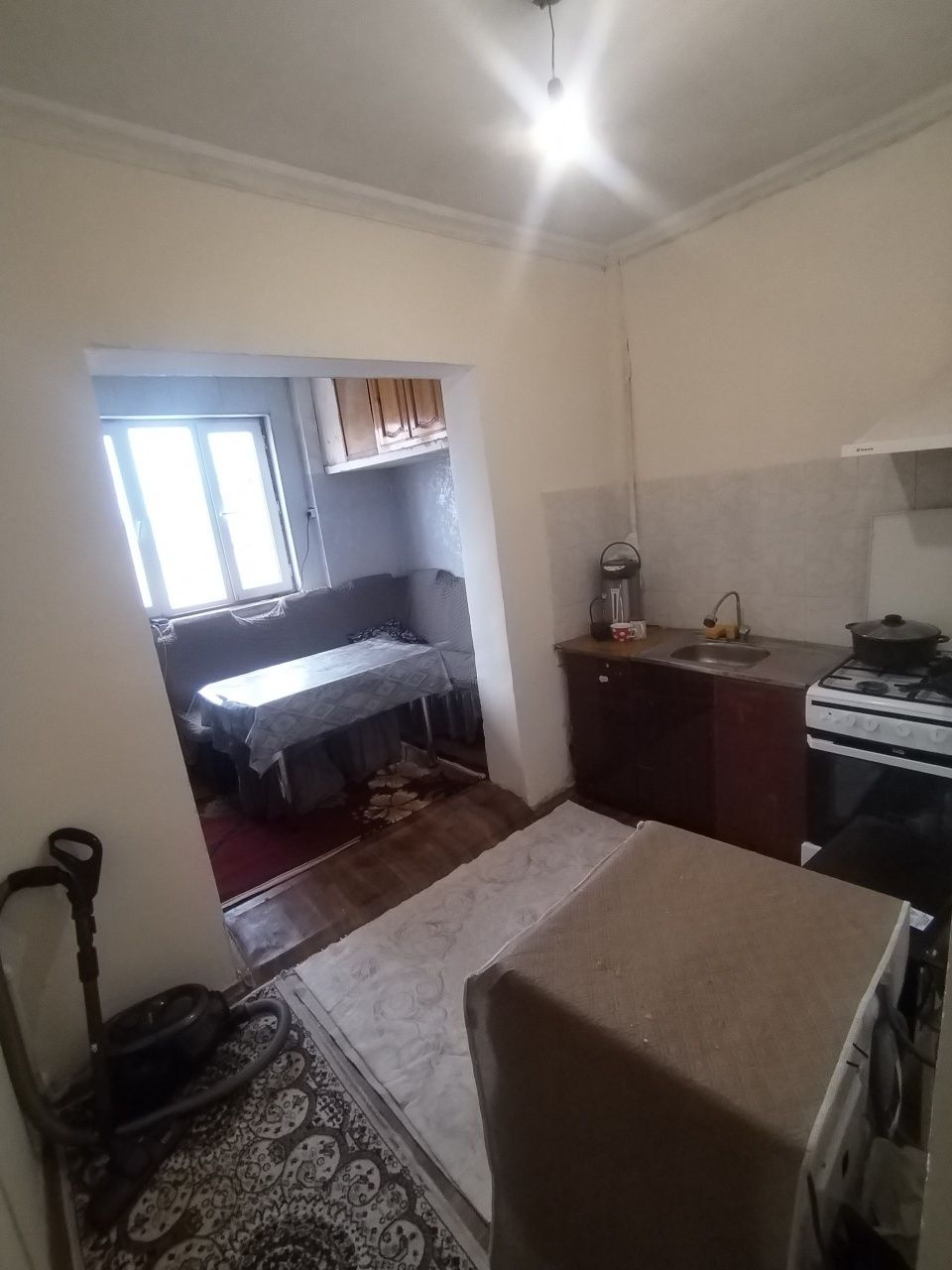 Uy sotiladi 2 xonali 4 etajli dom 4 chi etaj