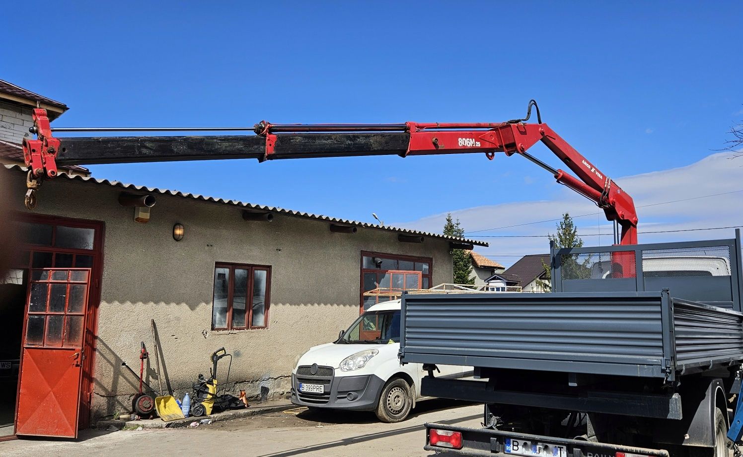 Servicii transport cu macara