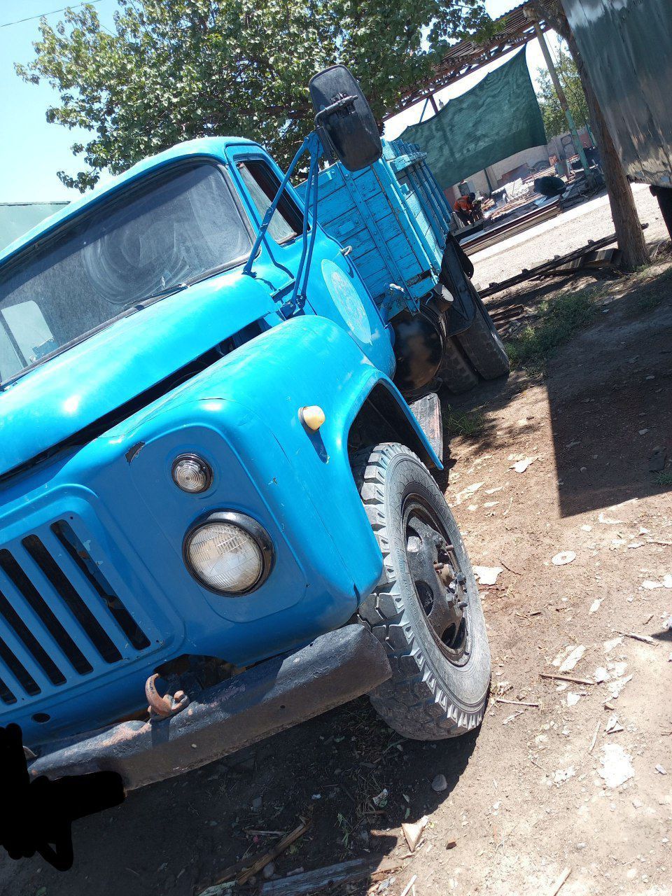 Gaz 53 sotiladi yaxshi xolatda