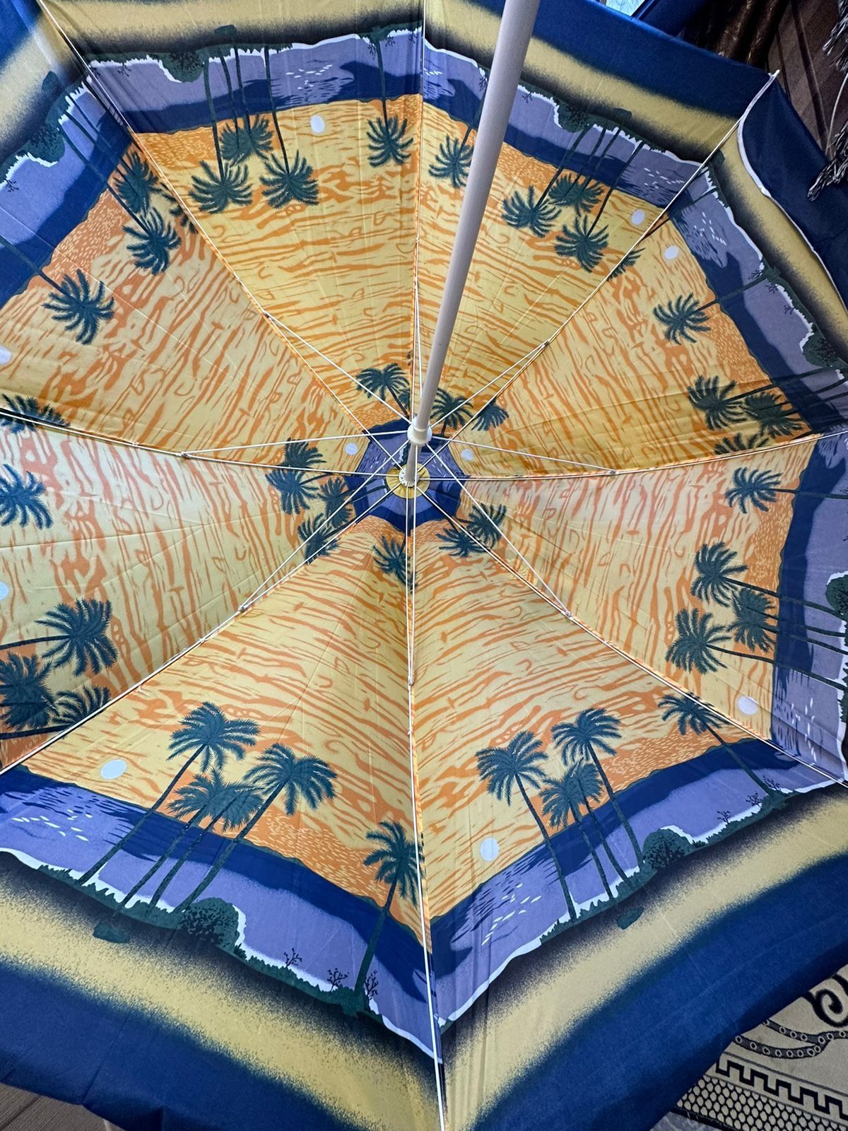 Зонт от    солнца