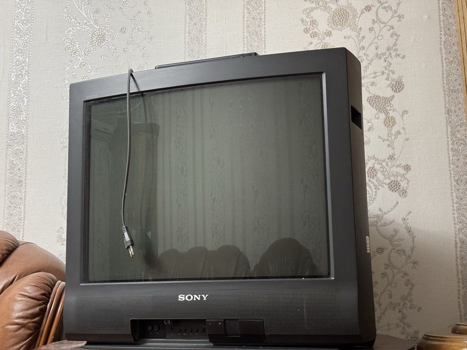 Телевизор sony в рабочем состоянии