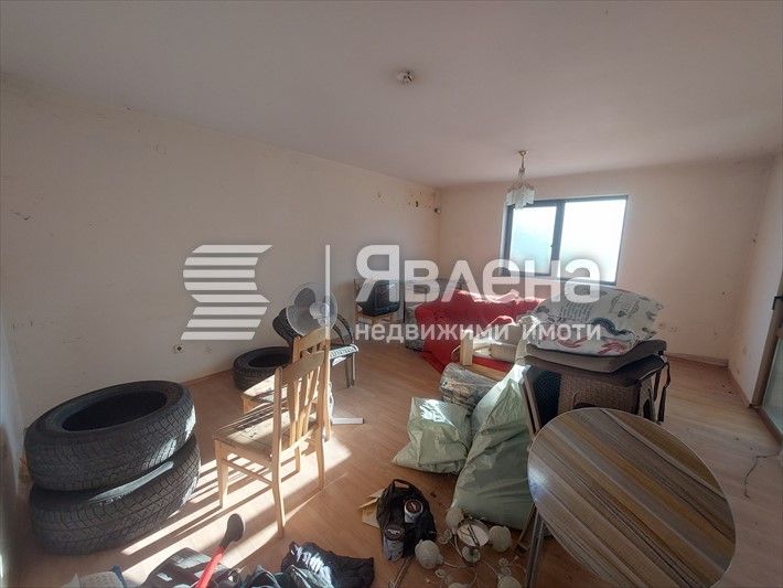 Продава се Тристаен апартамент в Свищов - 101 кв.м за 605 €/кв.м - Снимка #3