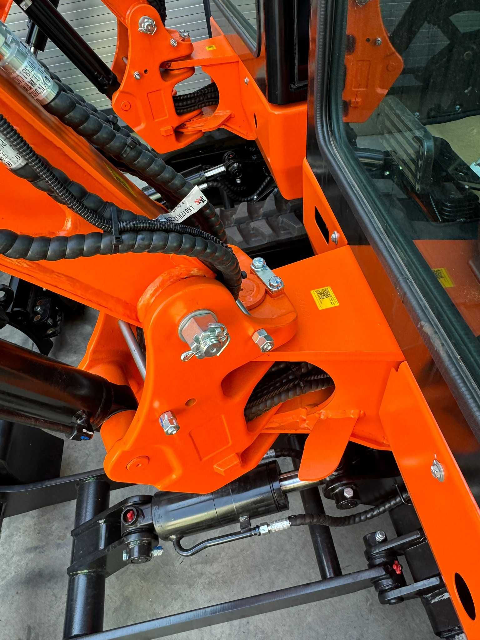 Mini excavator Valtruck 2,0t NOU Premium Motor YANAMR GARANTIE 3 ANI