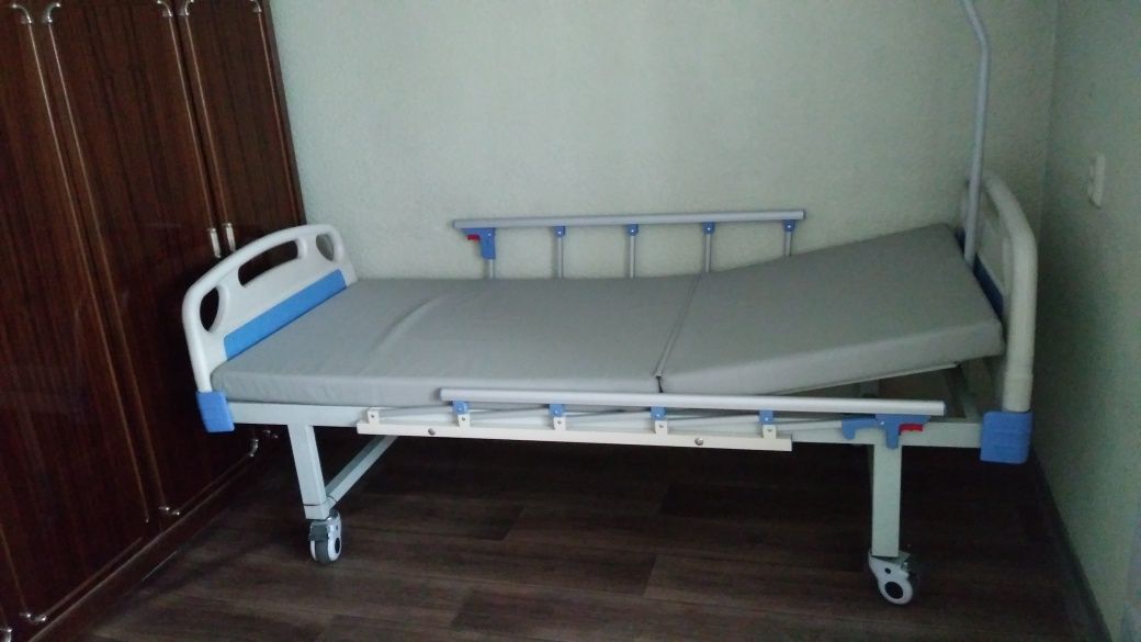 Кровати для лежачих больных с функцией подъема