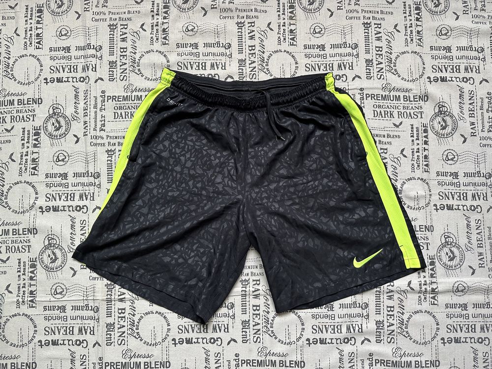 Nike original къси гащи.XL