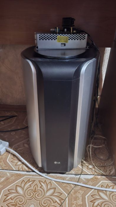 Продам буфер с колонками Lg