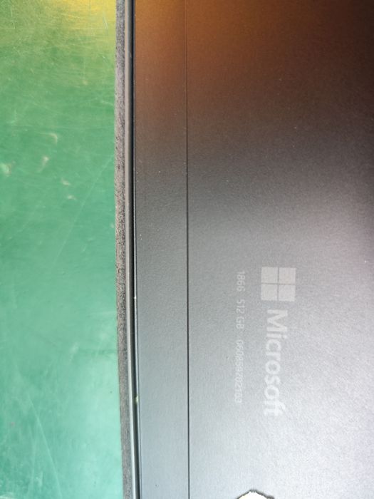 Surface pro 7, i7 gen 10,16gb ram, 256 gb ssd