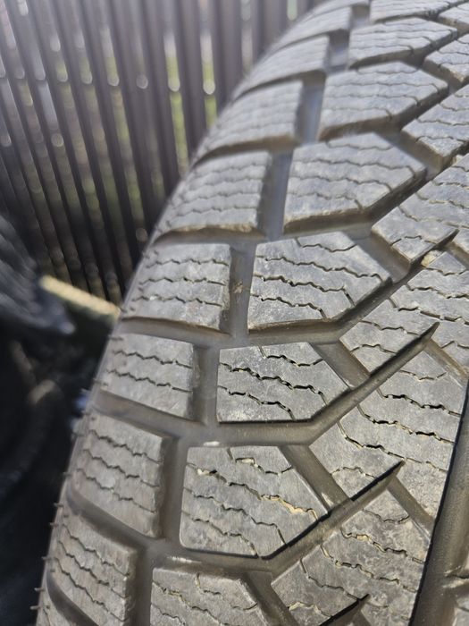 Jante +cauciucuri 205 60 16captur si cauciucuri duster 215 65 16