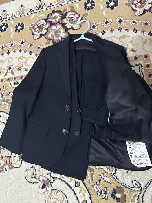 Костюм детский тройка