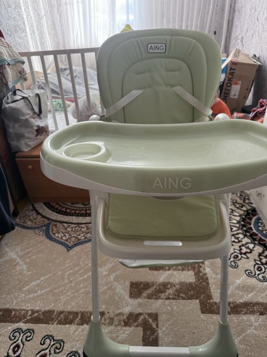 Продам столик для кормления