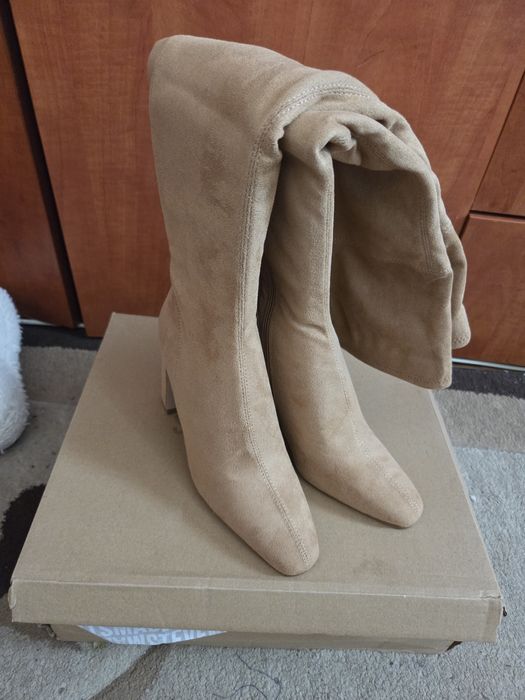 Vînd cizme Steve Madden