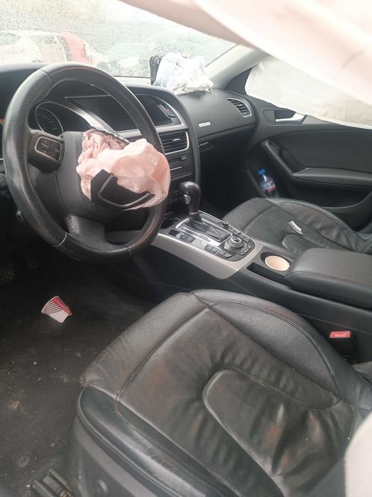 Audi A5 3.0  tdi 4x4 бракувана на части може и цяла
