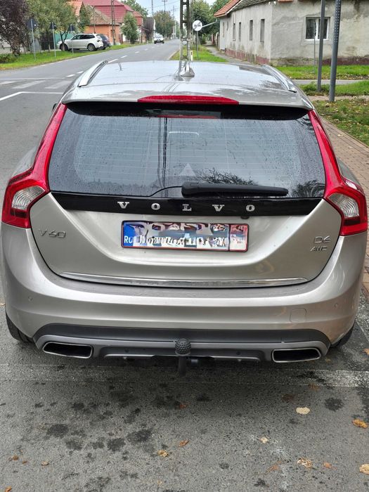 VOLVO V 60 D6 Plug-In Hybrid 4X4