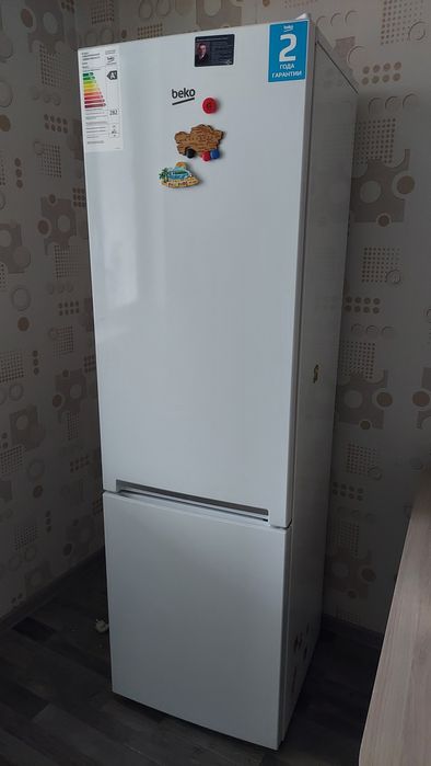 Холодильник б/у срочно