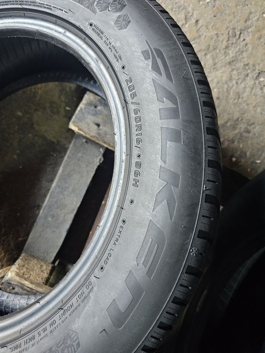 2 anvelope iarna 205 60 16 Falken 2024