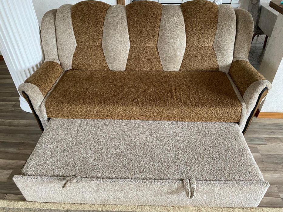 Продается диван в хорошем состояний