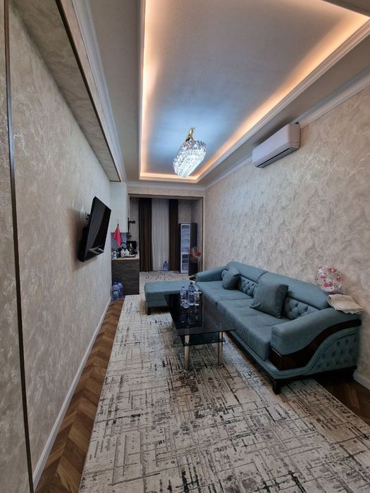 Срочно продаётся 2 ком Новостройка Яккасарой район