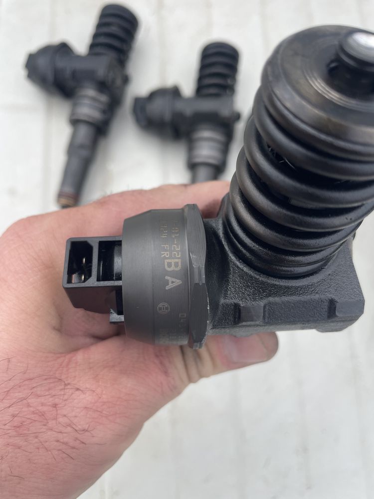 Injectoare vw/skoda/seat 1.9 105cp gama vag