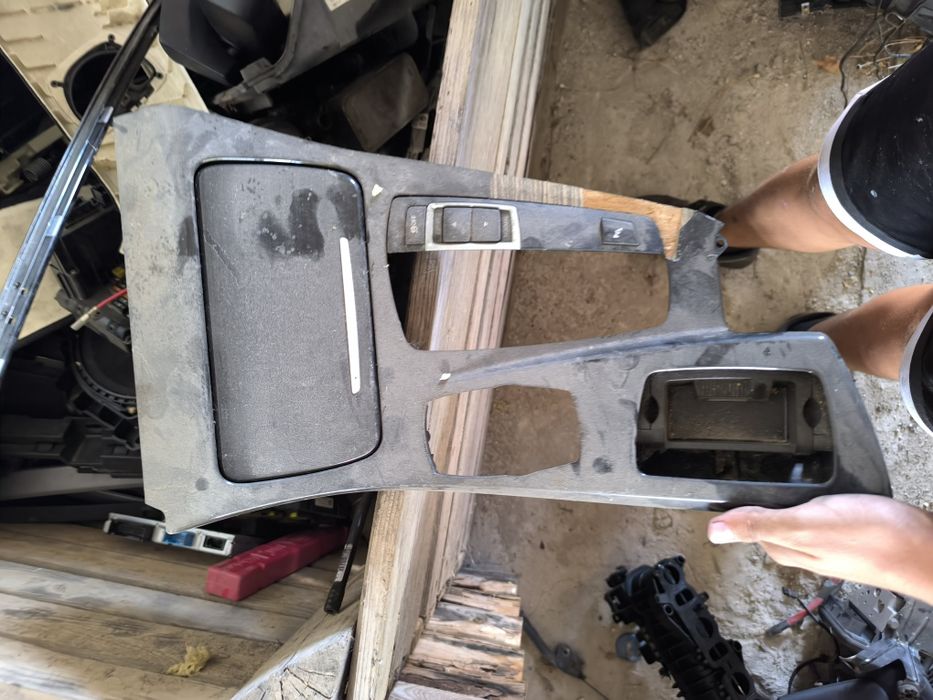 Интериорна лайсна Bmw f10 520d 184кс n47 f11 бмв 520д ф10 ф11