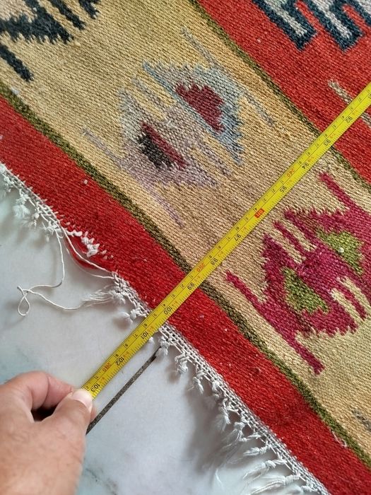 Covor traditional romanesc 50 ani