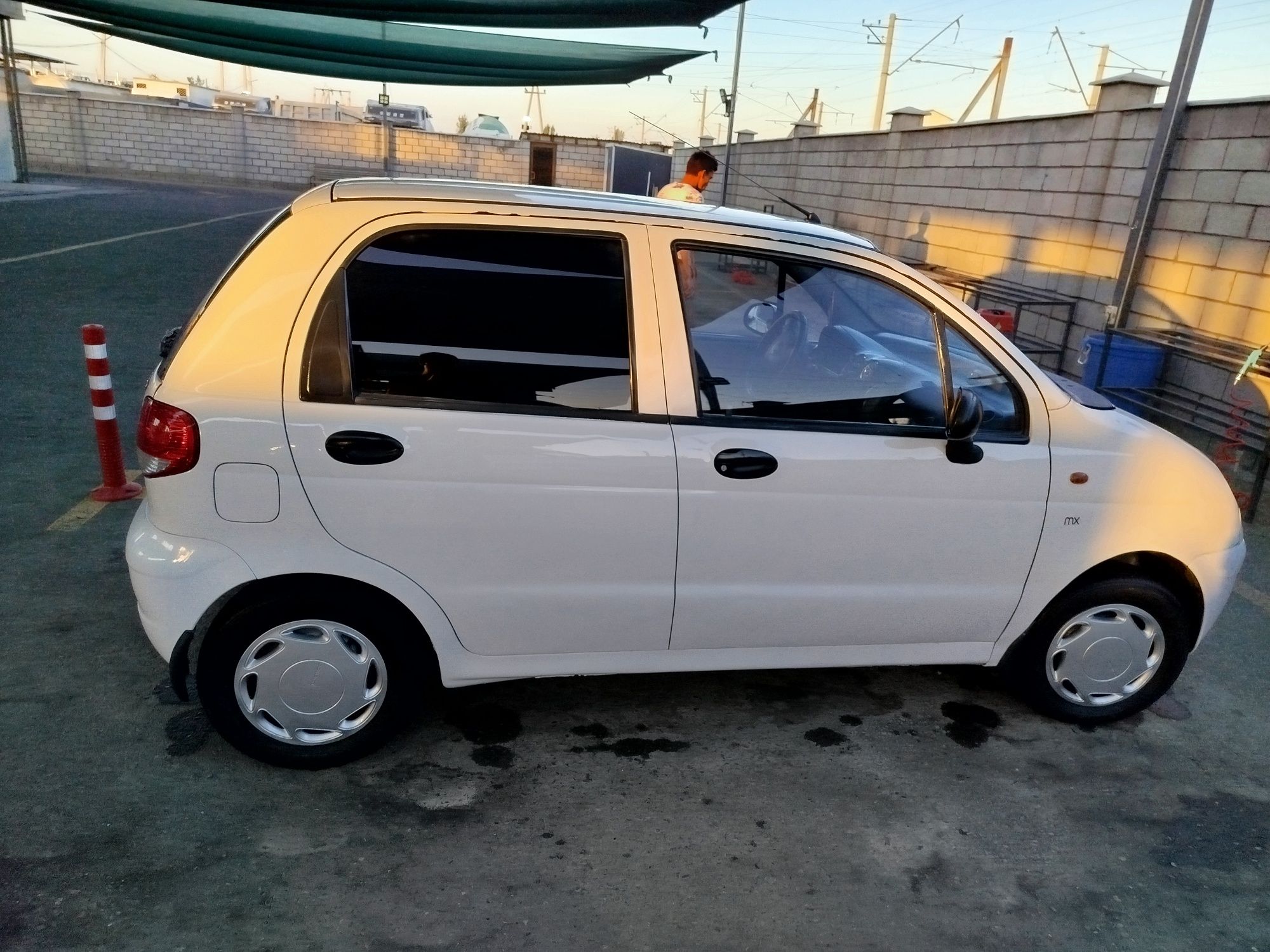 Matiz 2006yil  moshina yaxwi holatda ishi yoq gaz bor