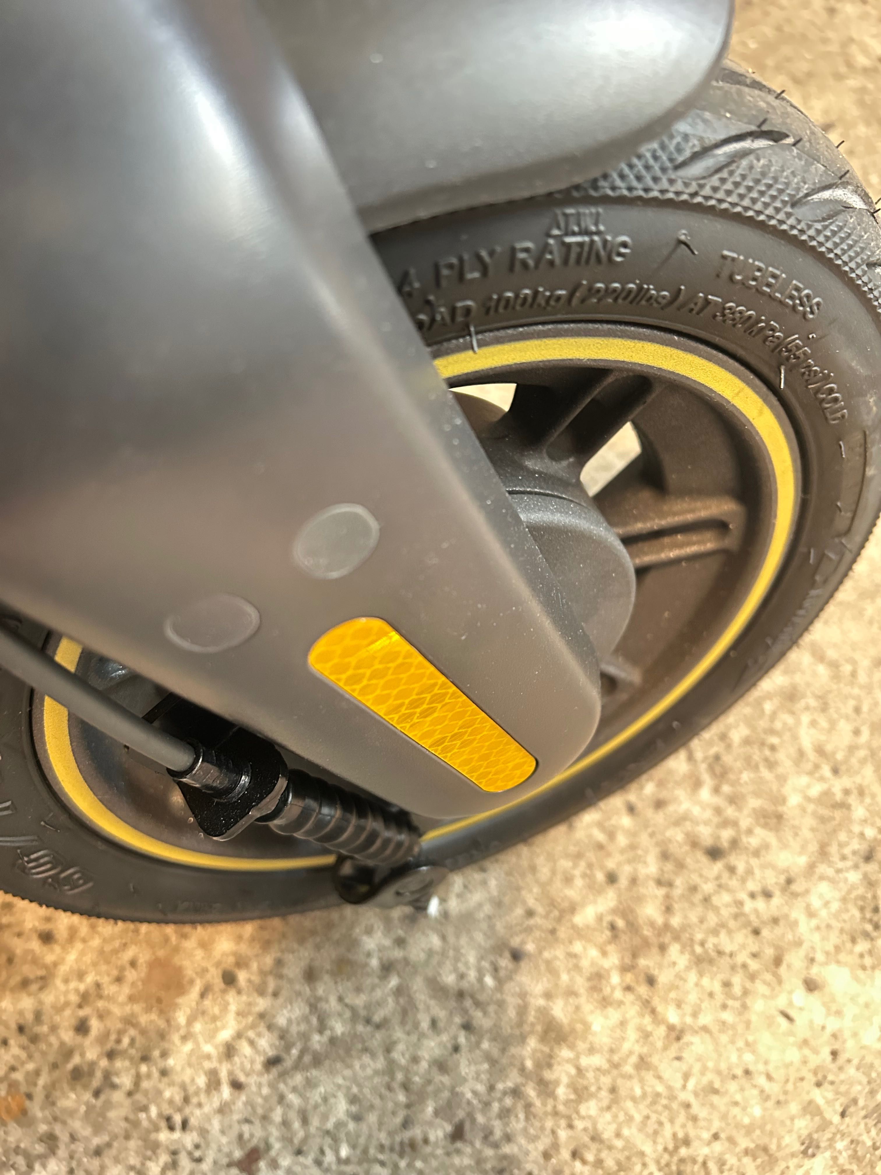 Segway G2D max електрическа тротинетка.