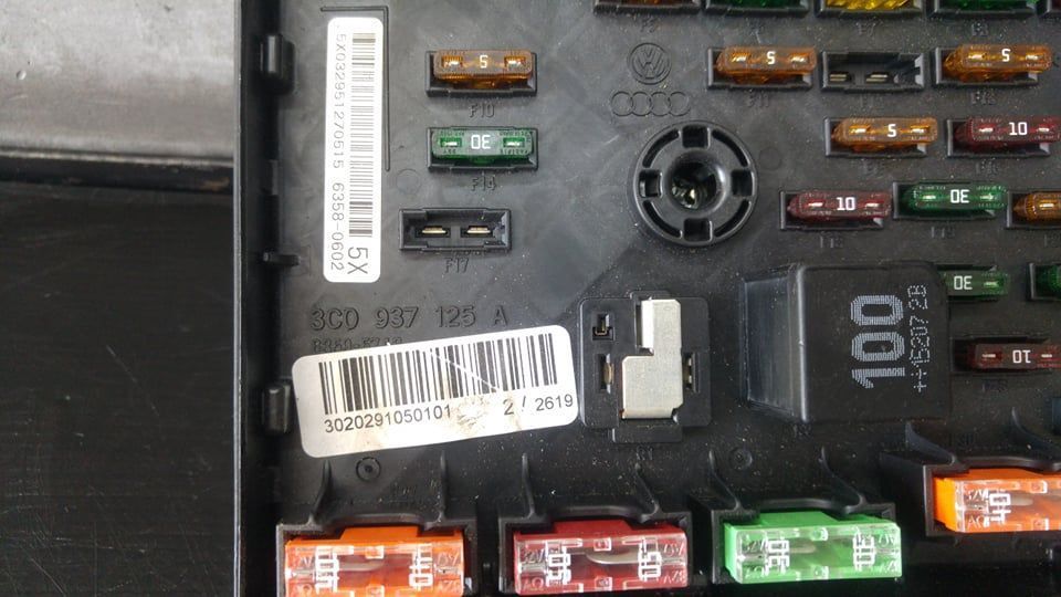 Panou sigurante 2.0 tdi vw sharan 7n 3c0937125a