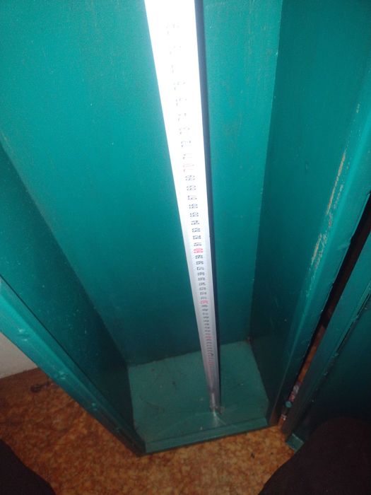 Каса за оръжие ловно с отделен отсек за боеприпаси с комплект ключове