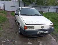 Продаю Volkswagen Passat 1993 состояние хорошее.