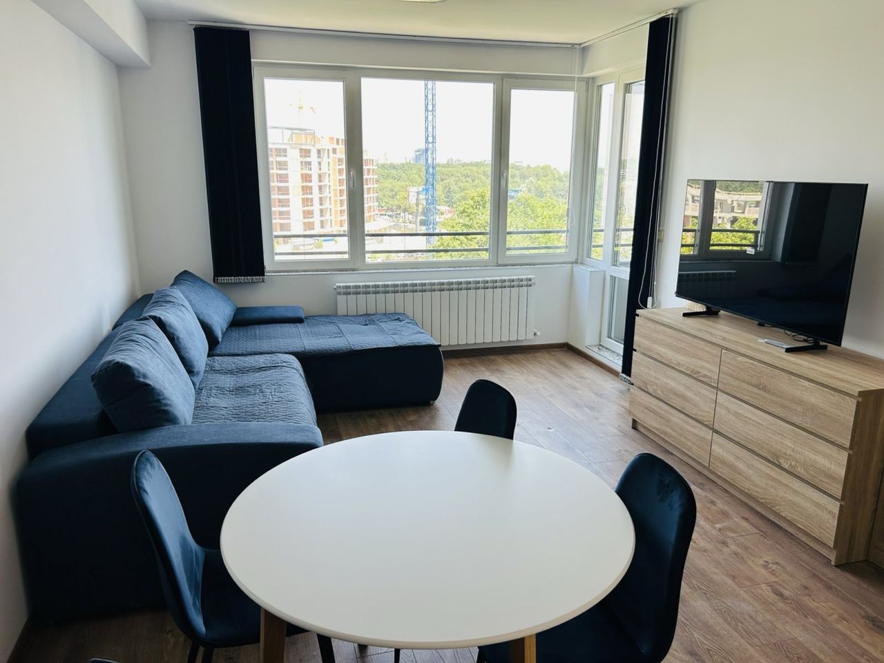 Дава се под наем Двустаен апартамент в ж.Зоопарк - 74 кв.м за 700 € - Снимка #4