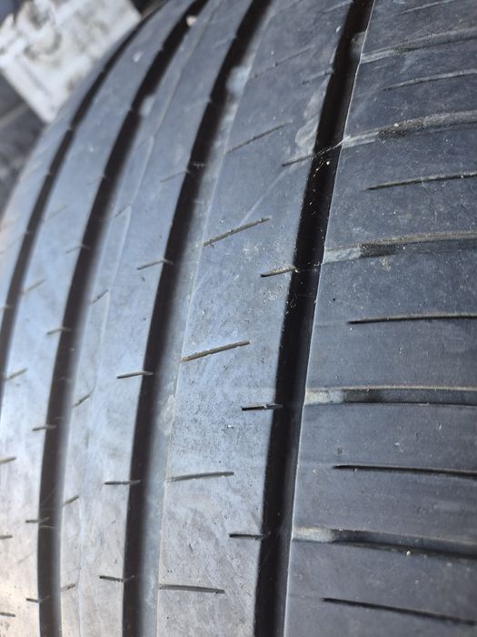 De vanzare anvelope 235 50 18 Falken profil 6 mm